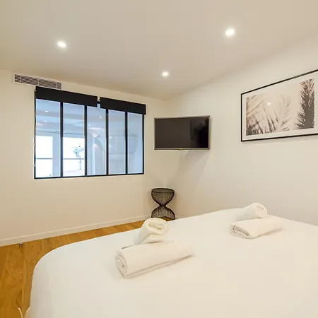 Cia - Spacious Duplex, Grands Boulevards * باريس