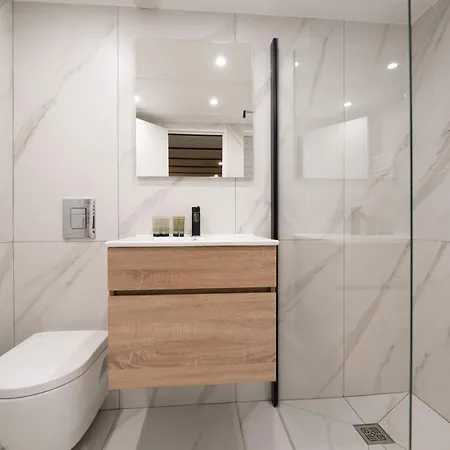 Cia - Spacious Duplex, Grands Boulevards *