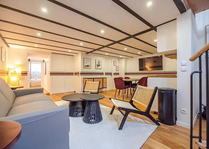 Lägenhet Cia - Spacious Duplex, Grands Boulevards *